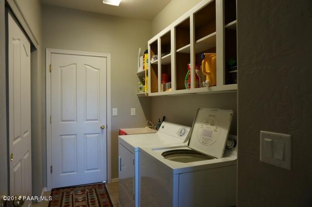 4467 North Harwick Road Prescott Valley, AZ 86314 - Photo 19 of 27 Laundry w:sink