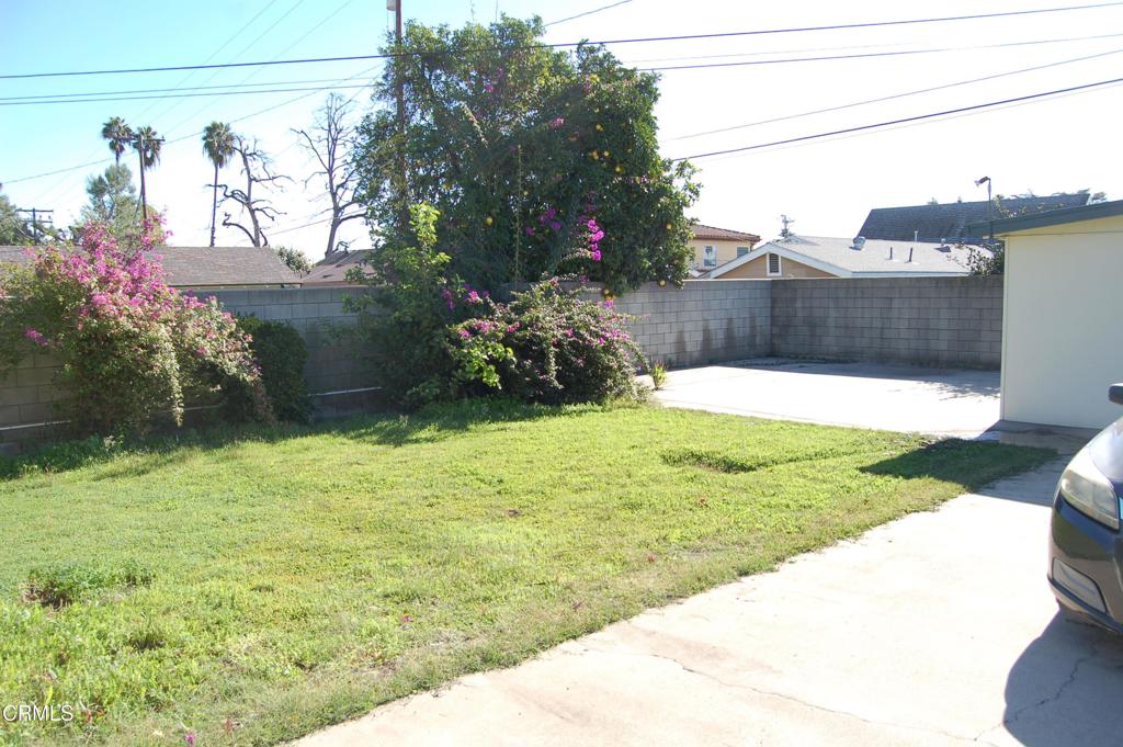 3912 Mohawk Street Pasadena, CA 91107 - Photo 21 of 24 a view of a backyard