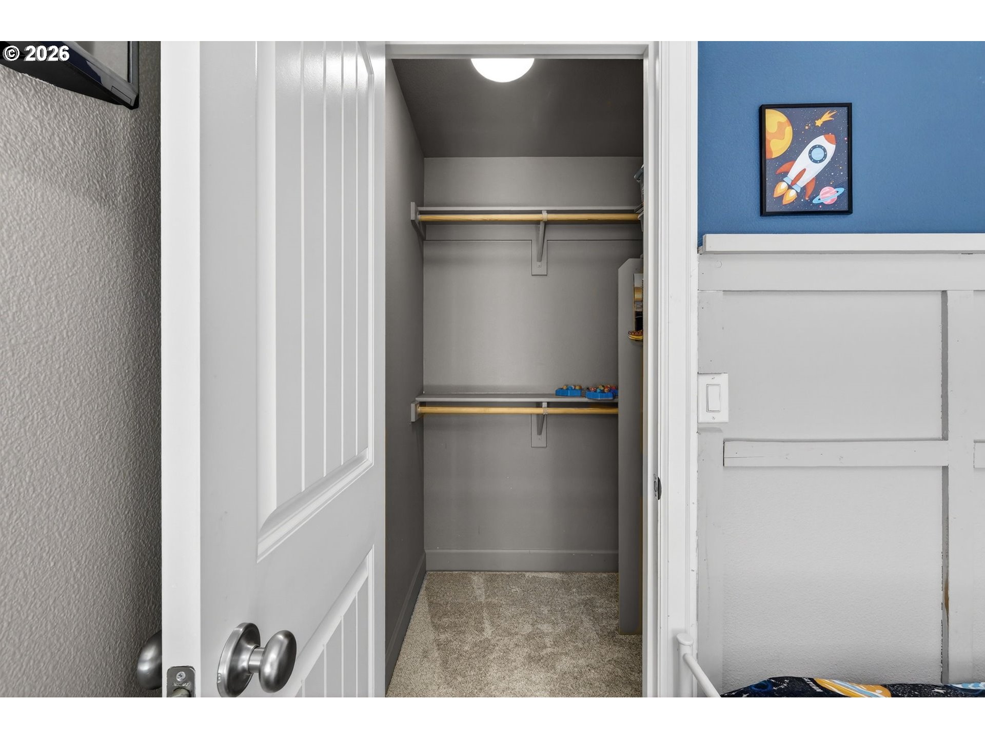 19135 Southeast Village Boulevard Sandy, OR 97055 - Photo 28 of 43 a view of kitchen with refrigerator