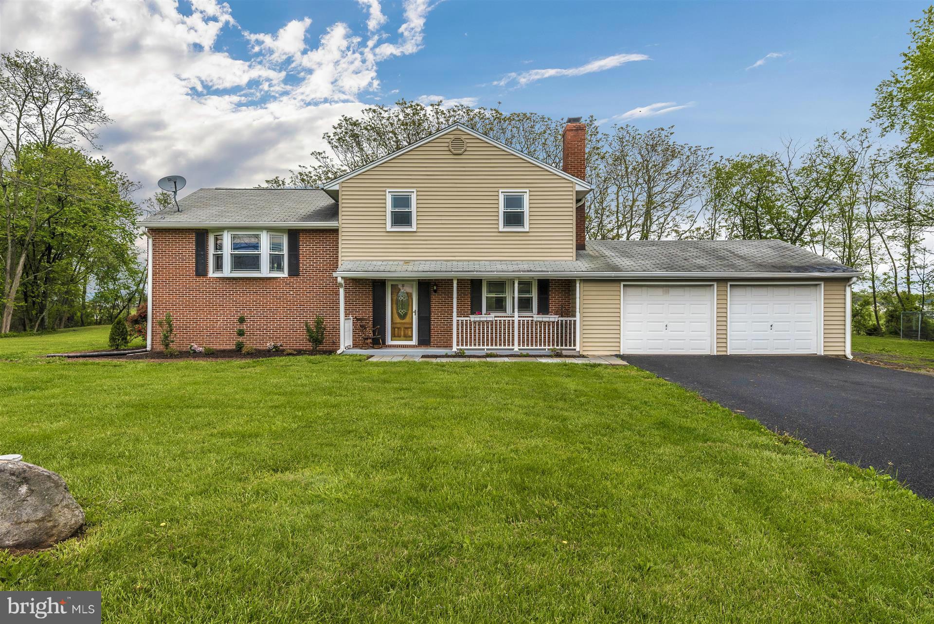 18111 Beallsville Road Poolesville, MD 20837 - Photo 1 of 29 Exterior (Front)