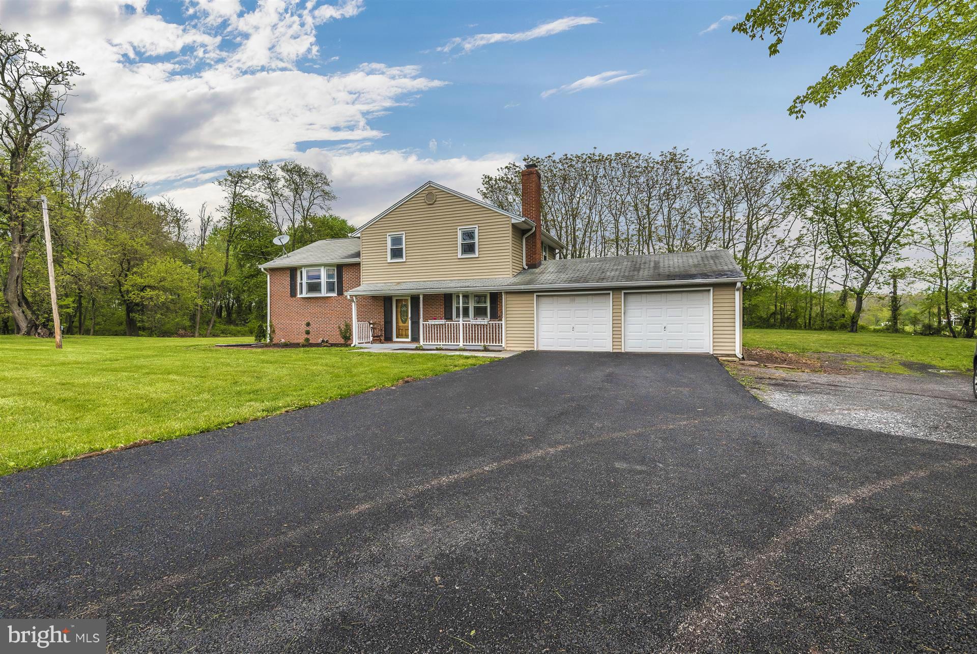 18111 Beallsville Road Poolesville, MD 20837 - Photo 2 of 29 Exterior (Front)