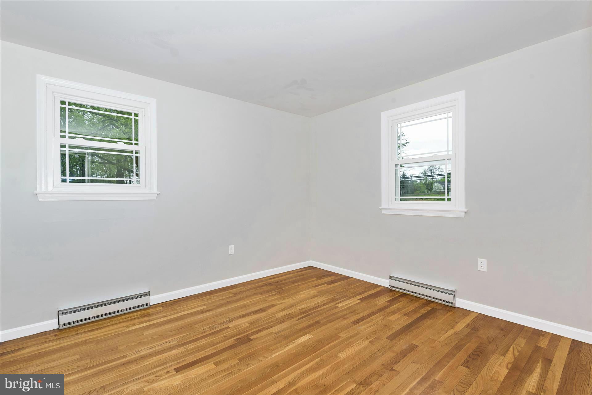 18111 Beallsville Road Poolesville, MD 20837 - Photo 19 of 29 Bedroom