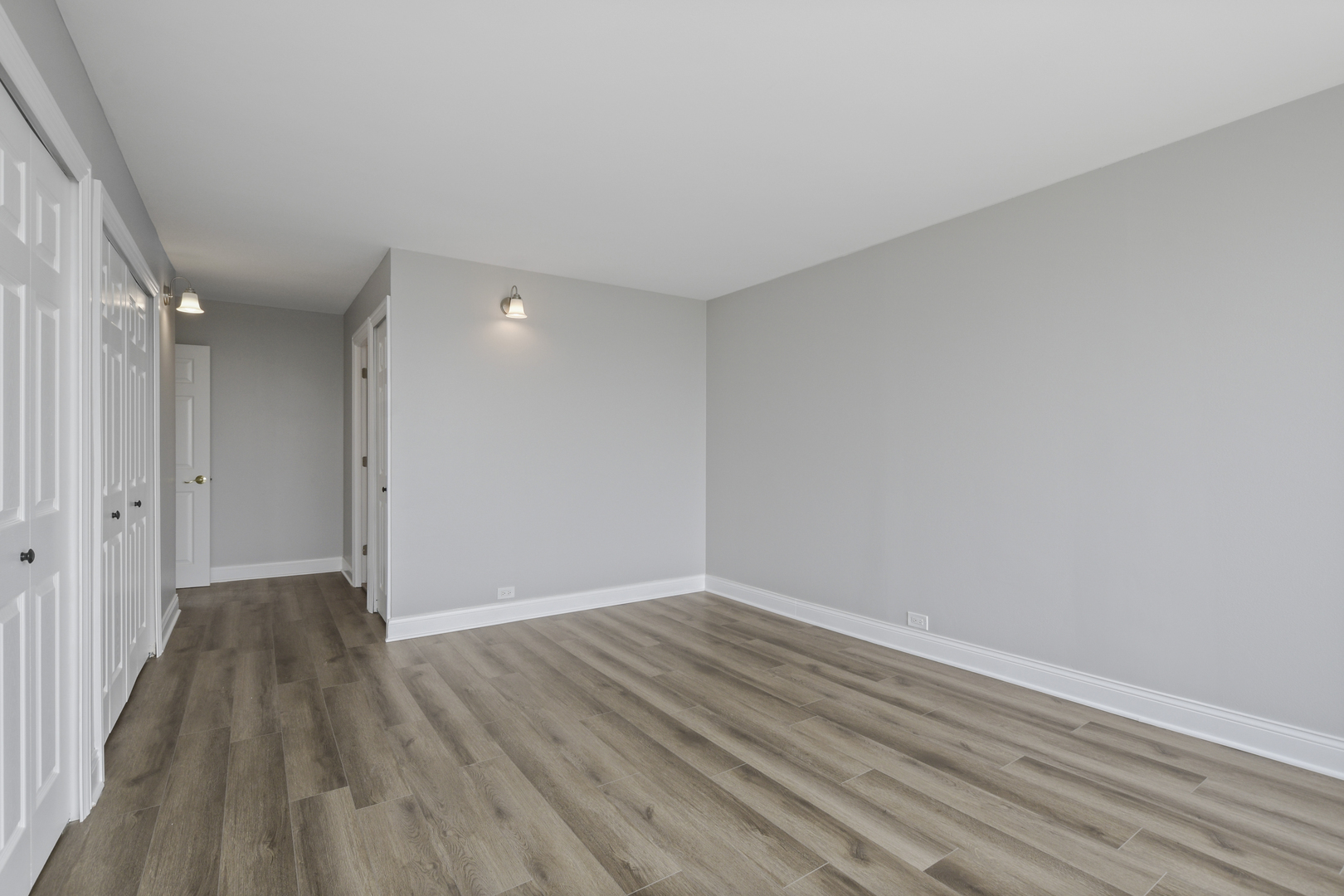 5445 North Sheridan Road, Unit 1501 Chicago, IL 60640 - Photo 8 of 8 Gallery Image 8
