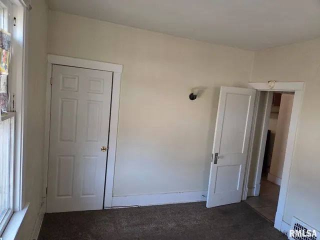 $34,900 | 1713 West Smith Street, Peoria, IL 61605