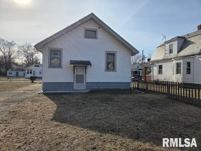$34,900 | 1713 West Smith Street, Peoria, IL 61605
