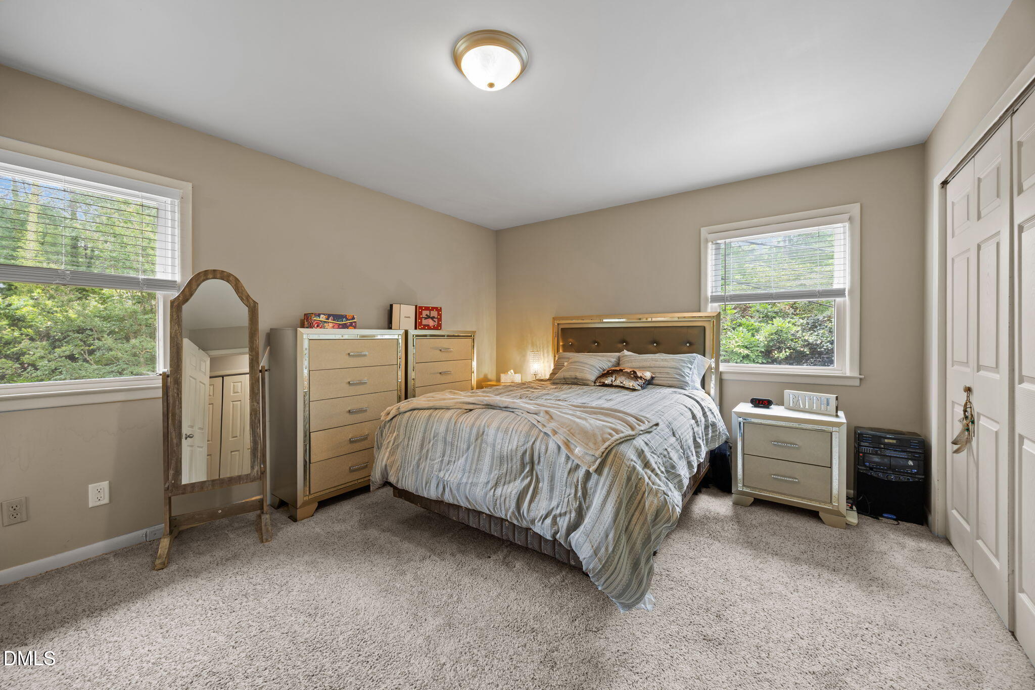 5904 Deblyn Avenue Raleigh, NC 27612 - Photo 17 of 32 25-web-or-mls-IMG_7428