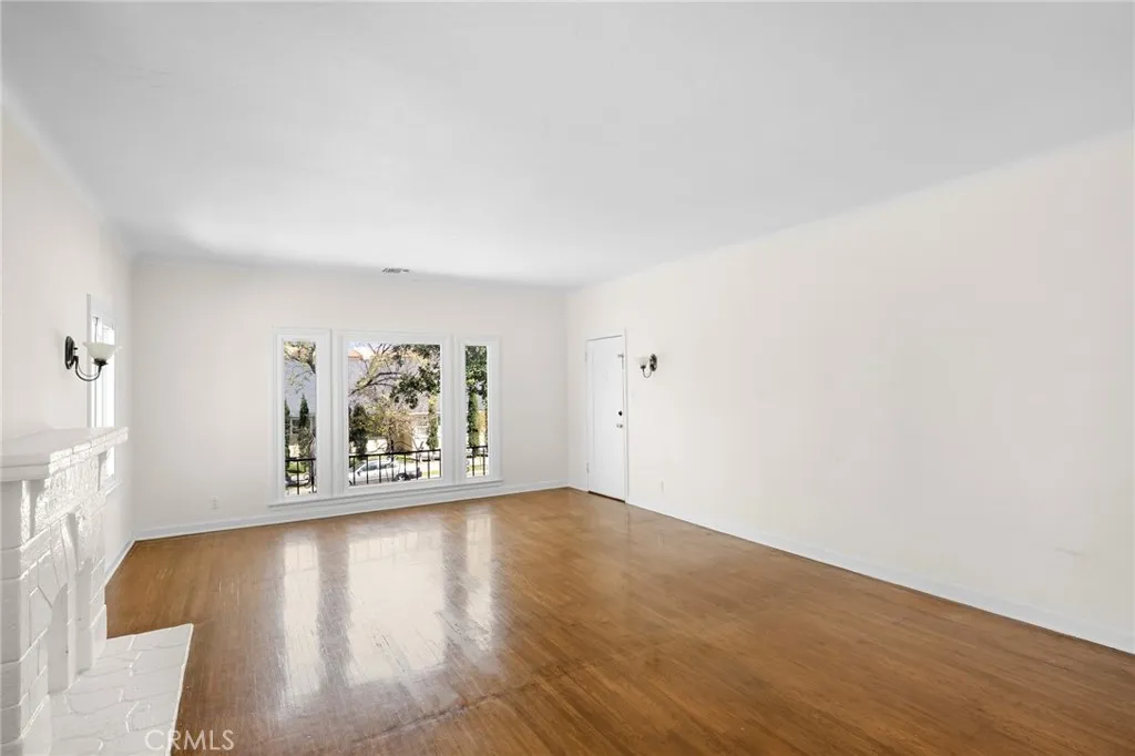 218 East Windsor Road, Unit 3 Glendale, CA 91205 - Photo 5 of 19