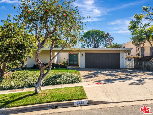 $2,995,000 | 3444 Cloudcroft Drive, Malibu, CA 90265