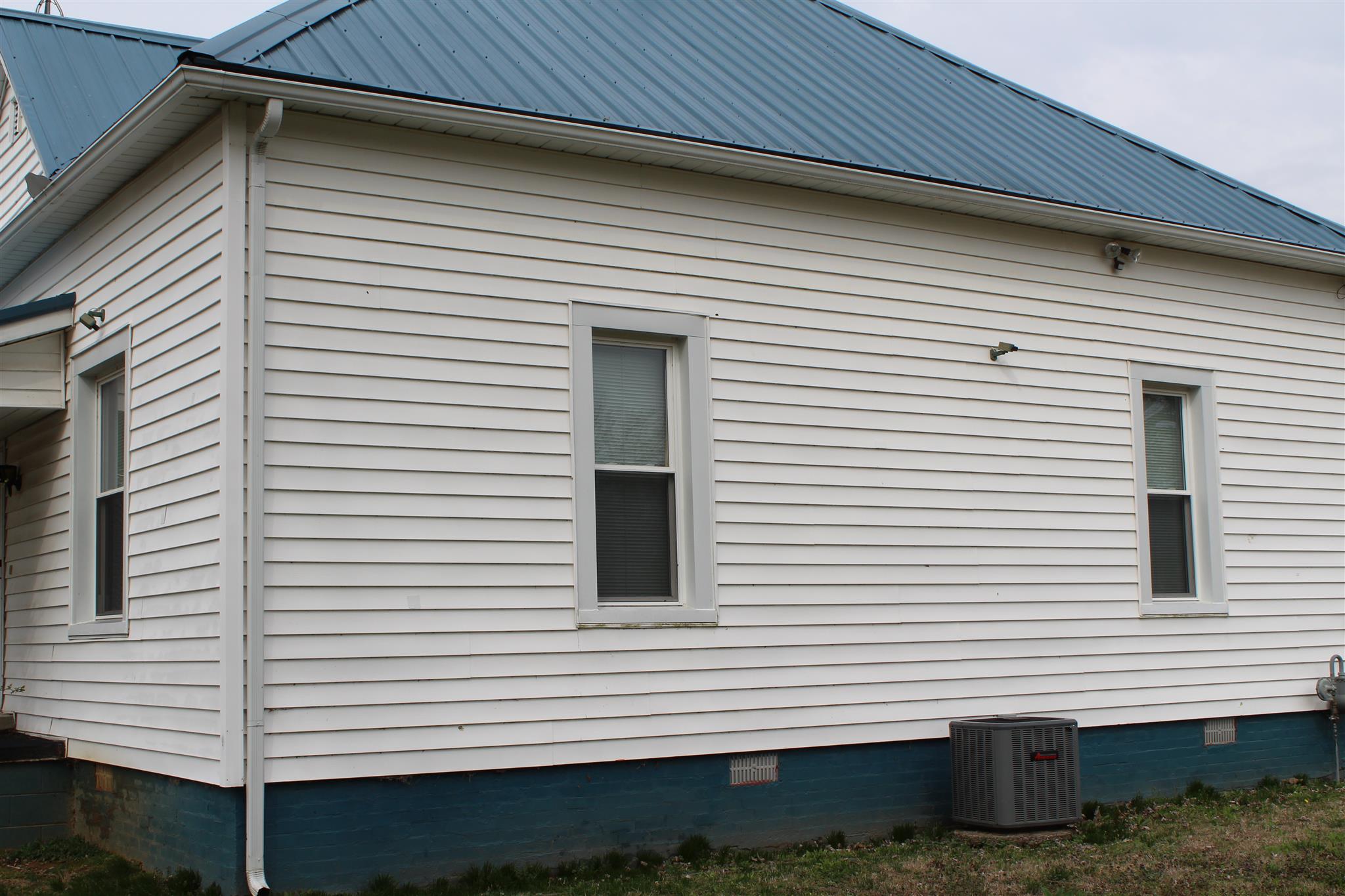 2400 Ridge Street Eldorado, IL 62930 - Photo 17 of 24 Gallery Image 17