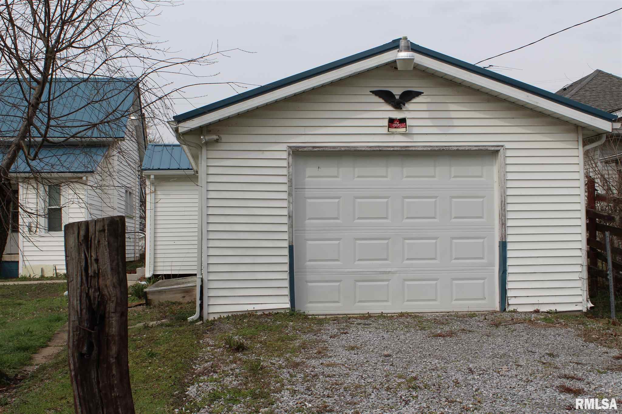 2400 Ridge Street Eldorado, IL 62930 - Photo 21 of 24 Gallery Image 21