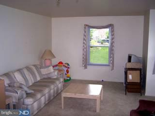 1131 Warren Road West Chester, PA 19382 - Photo 3 of 6 Gallery Image 3