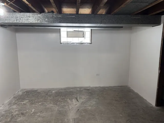 $2,650 | 1104 East 156th Place, Dolton, IL 60419