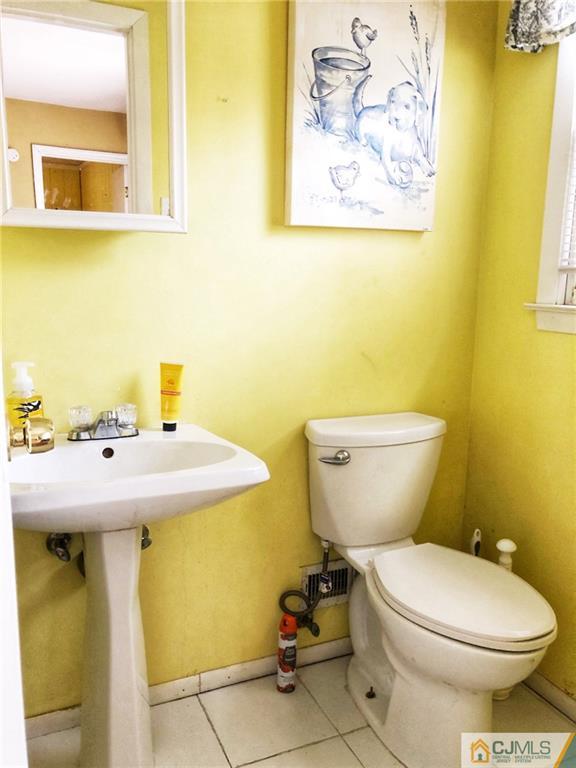 12 Alexander Road East Brunswick, NJ 08816 - Photo 8 of 17 Gallery Image 8