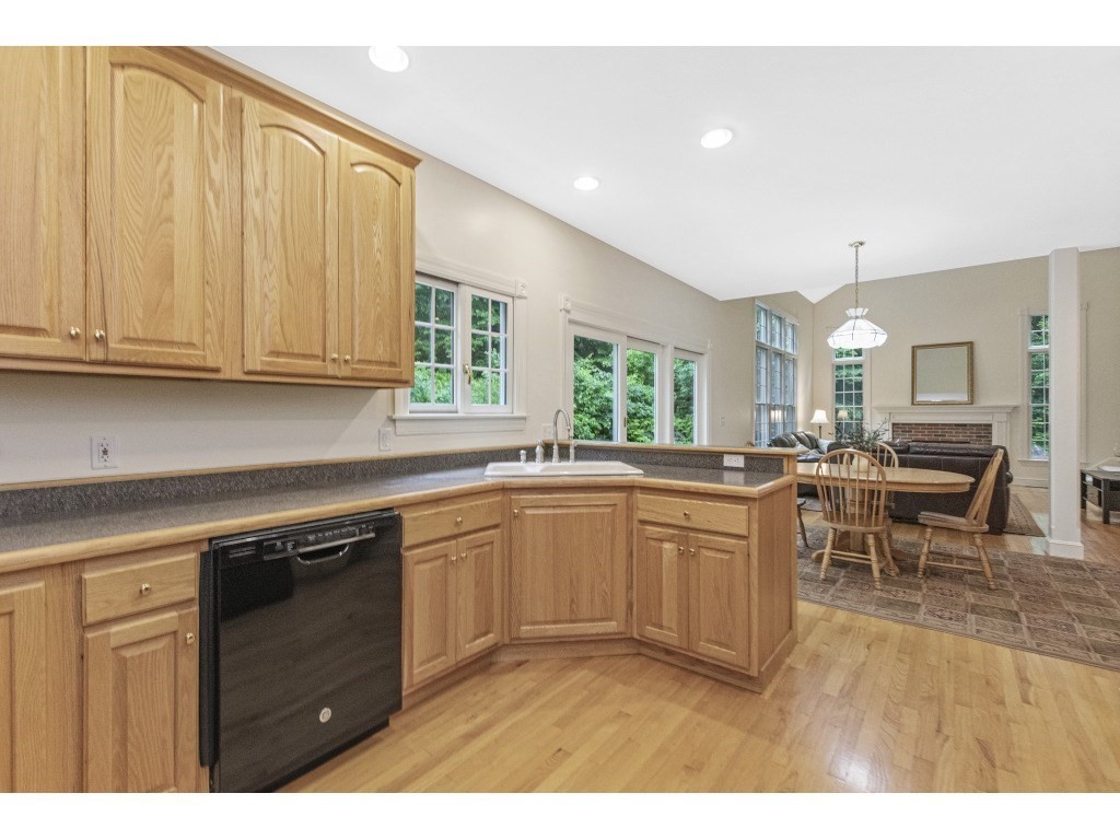 33 Shaker Road Harvard, MA 01451 - Photo 9 of 39 Gallery Image 9