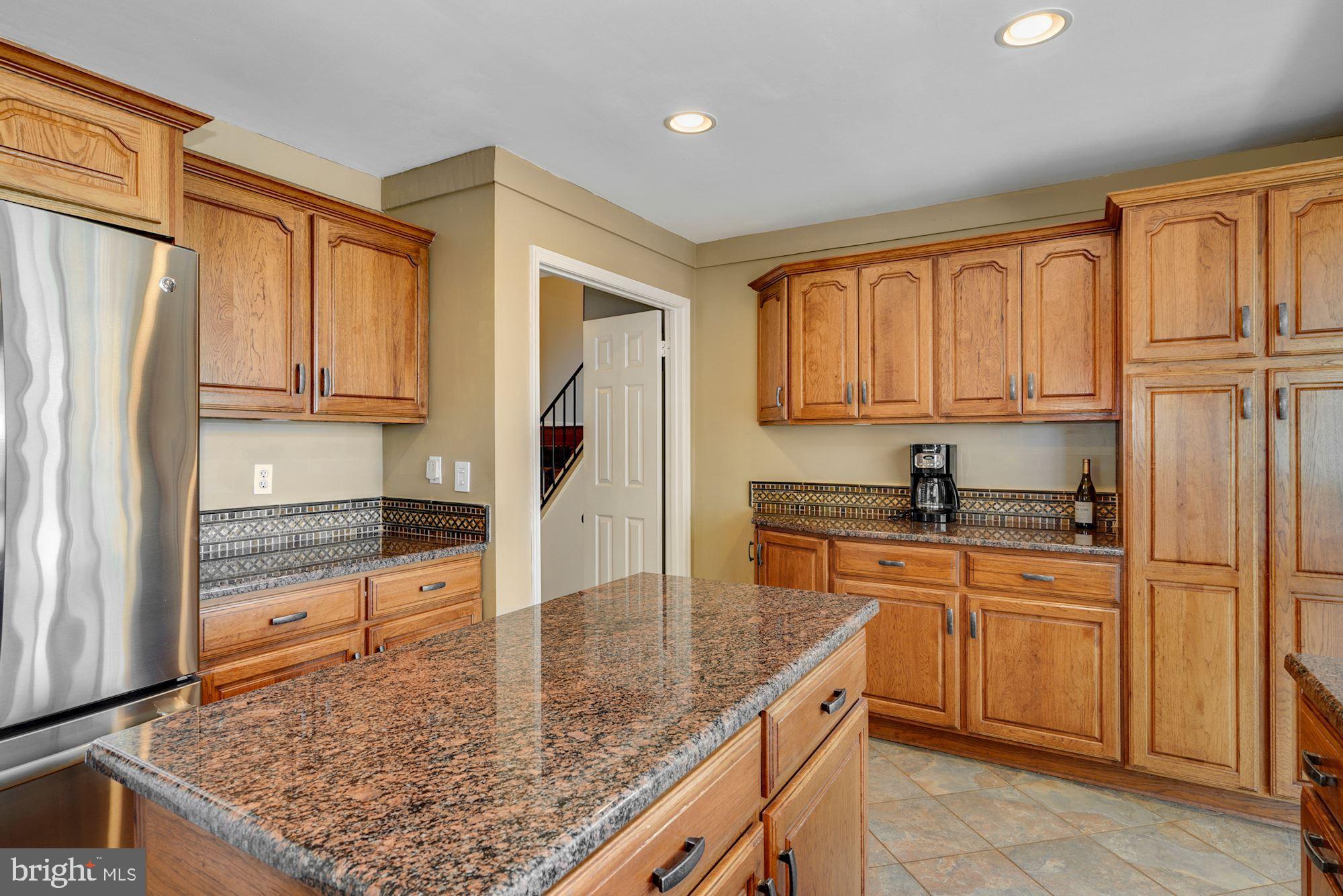 1625 Kirby Road McLean, VA 22101 - Photo 12 of 40 Kitchen