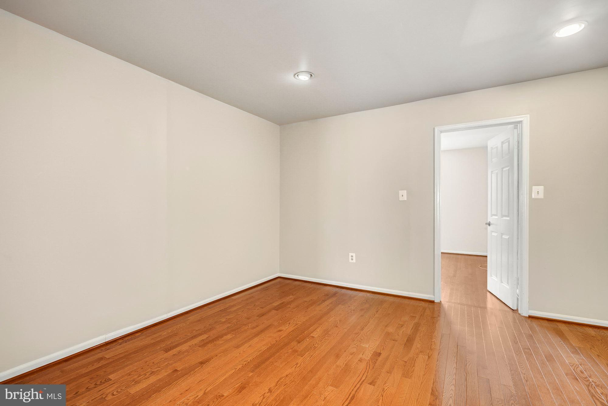 1625 Kirby Road McLean, VA 22101 - Photo 17 of 40 Loft area on bedroom level