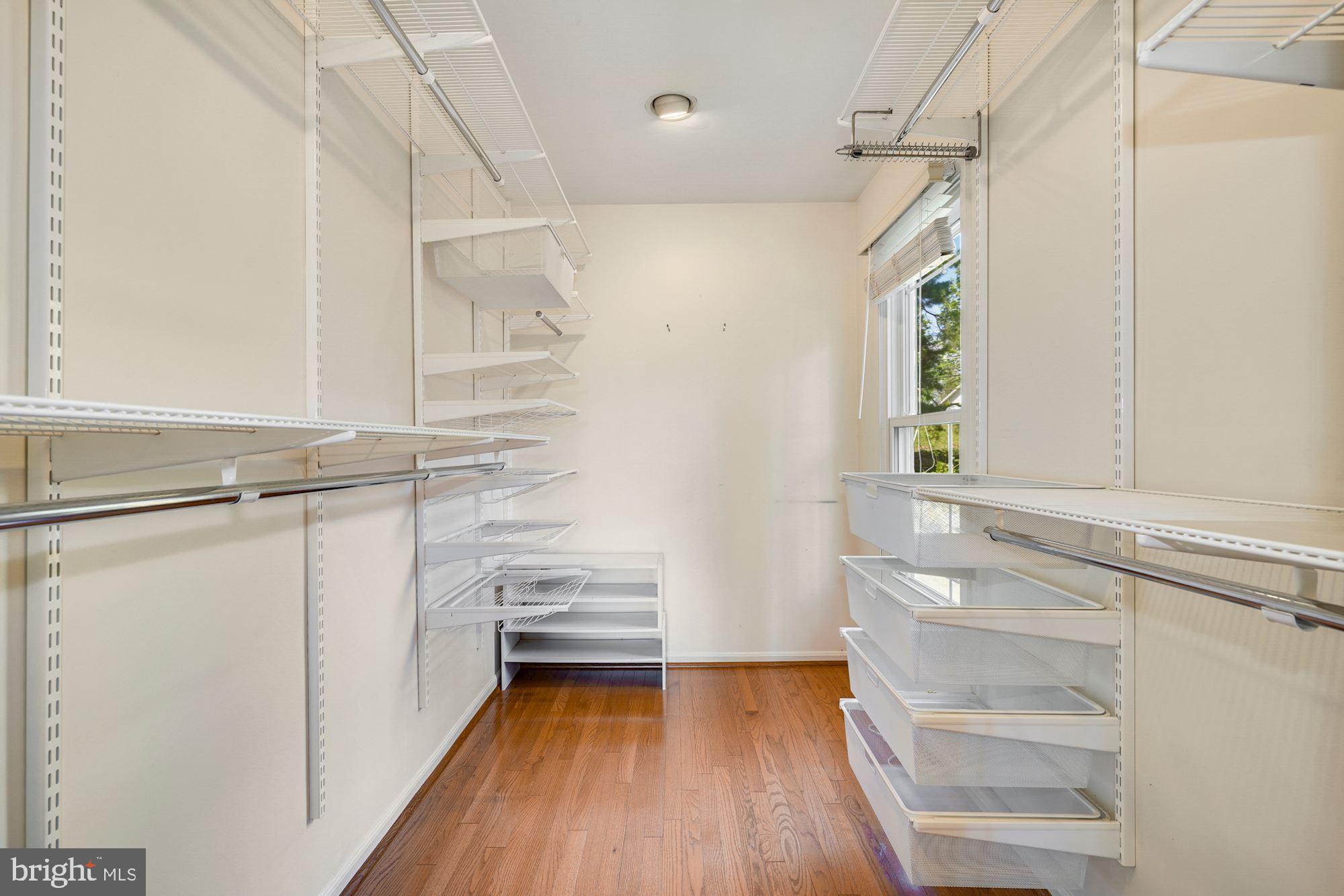 1625 Kirby Road McLean, VA 22101 - Photo 20 of 40 Walk in closet