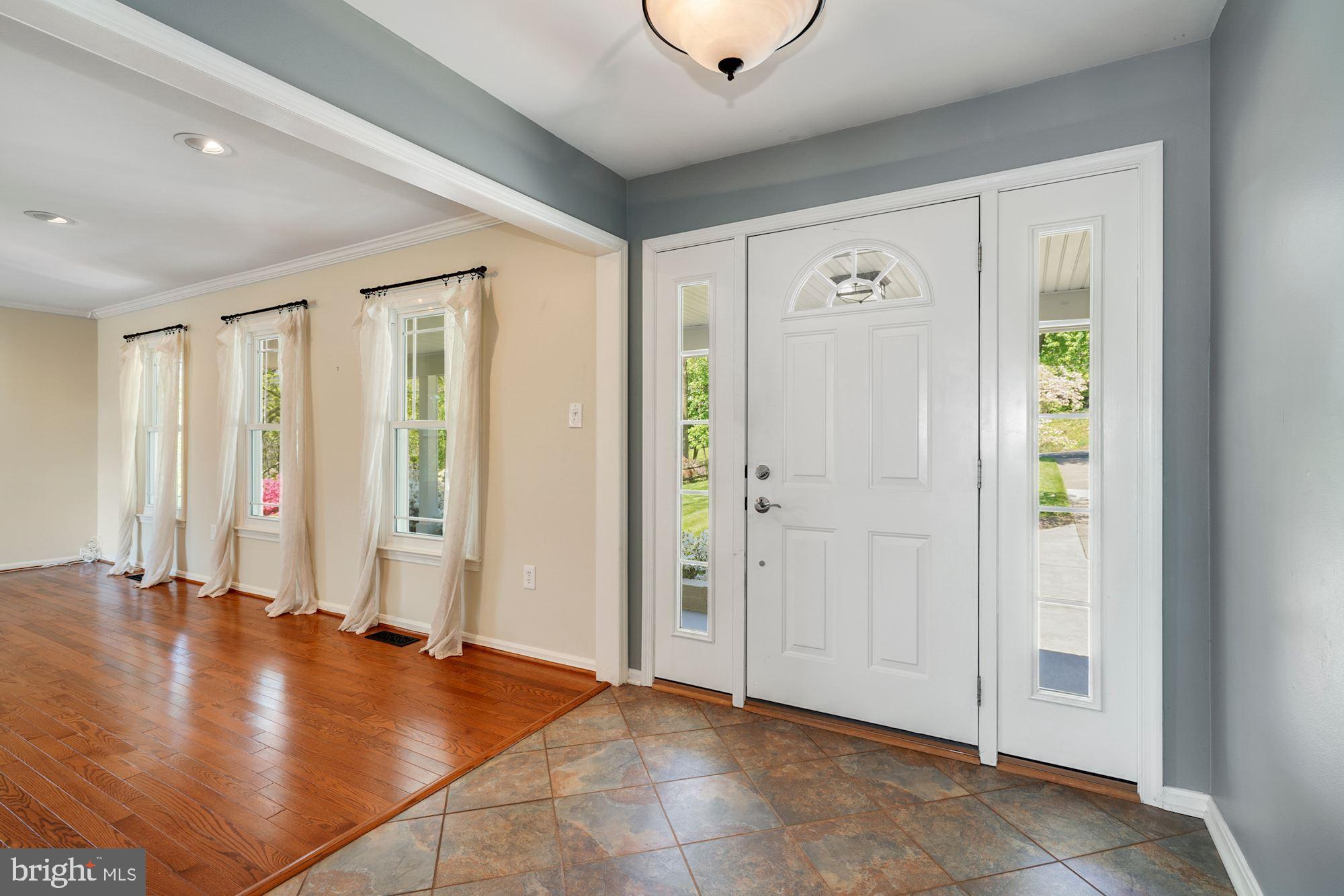 1625 Kirby Road McLean, VA 22101 - Photo 2 of 40 Foyer