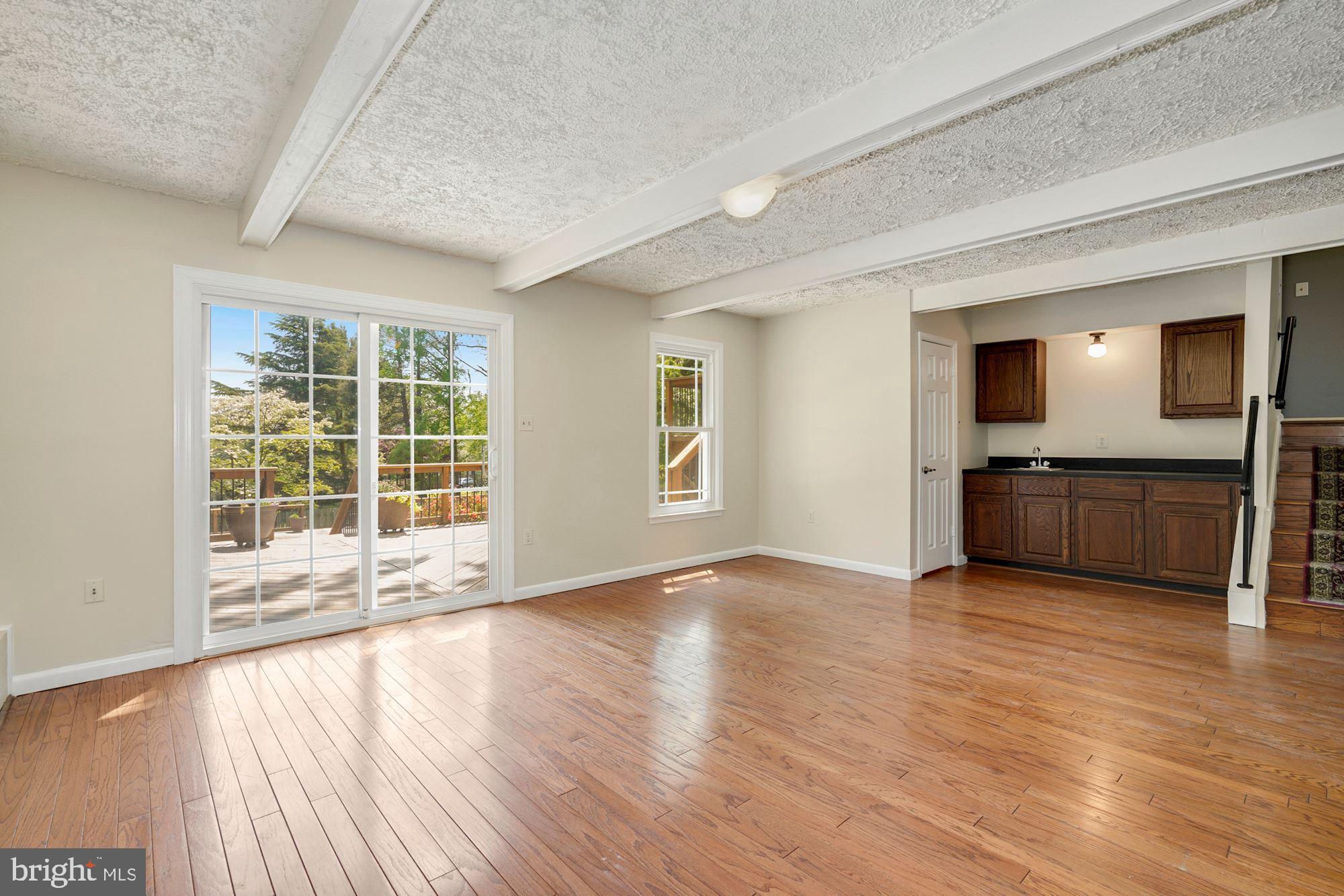 1625 Kirby Road McLean, VA 22101 - Photo 26 of 40 FR Bar & doors to deck