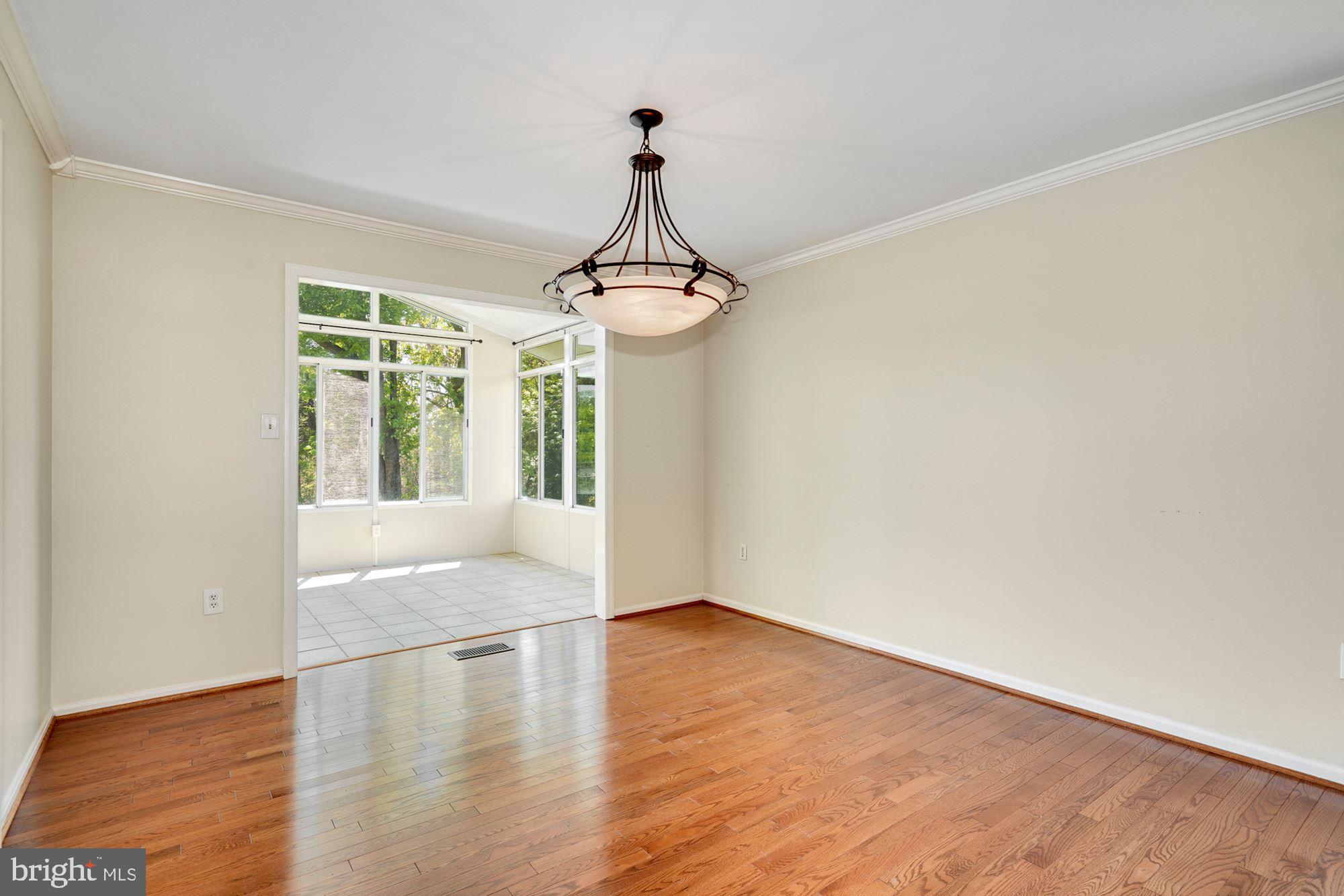 1625 Kirby Road McLean, VA 22101 - Photo 8 of 40 Dining room