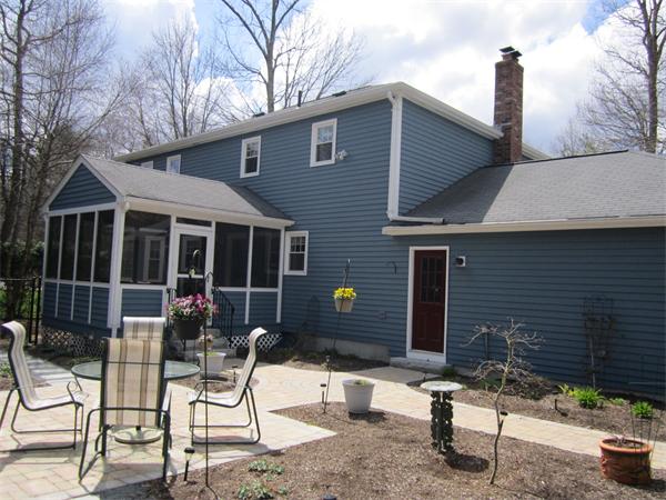 13 Westcott Road Hopedale, MA 01747 - Photo 5 of 22 Gallery Image 5