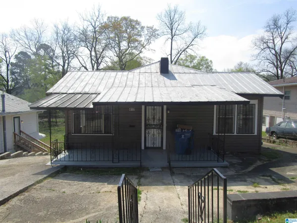$55,900 | 417 62nd Street, Fairfield, AL 35064