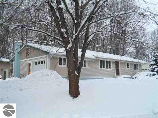 559 Bass Lake Road Traverse City, MI 49685 - Photo 2 of 41 1742212-1.JPG
