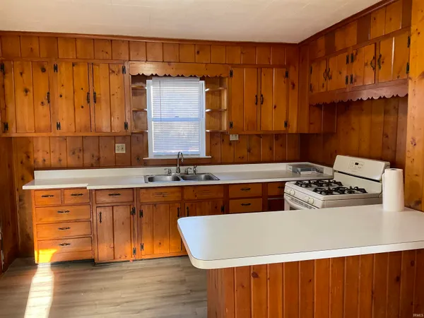 $950 | 2206 Brown Street, Fort Wayne, IN 46802