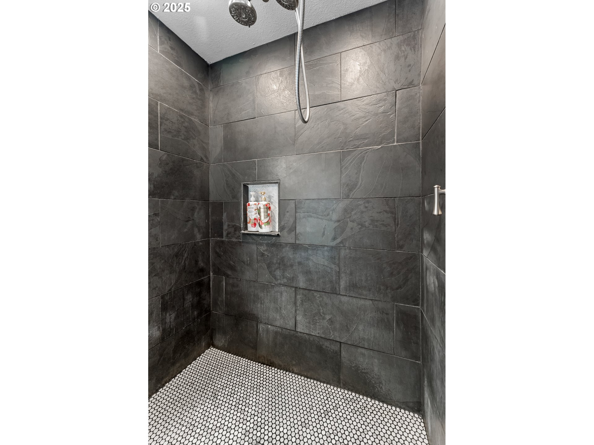 523 West Broccoli Street Roseburg, OR 97471 - Photo 31 of 43 a bathroom with a sink and a shower