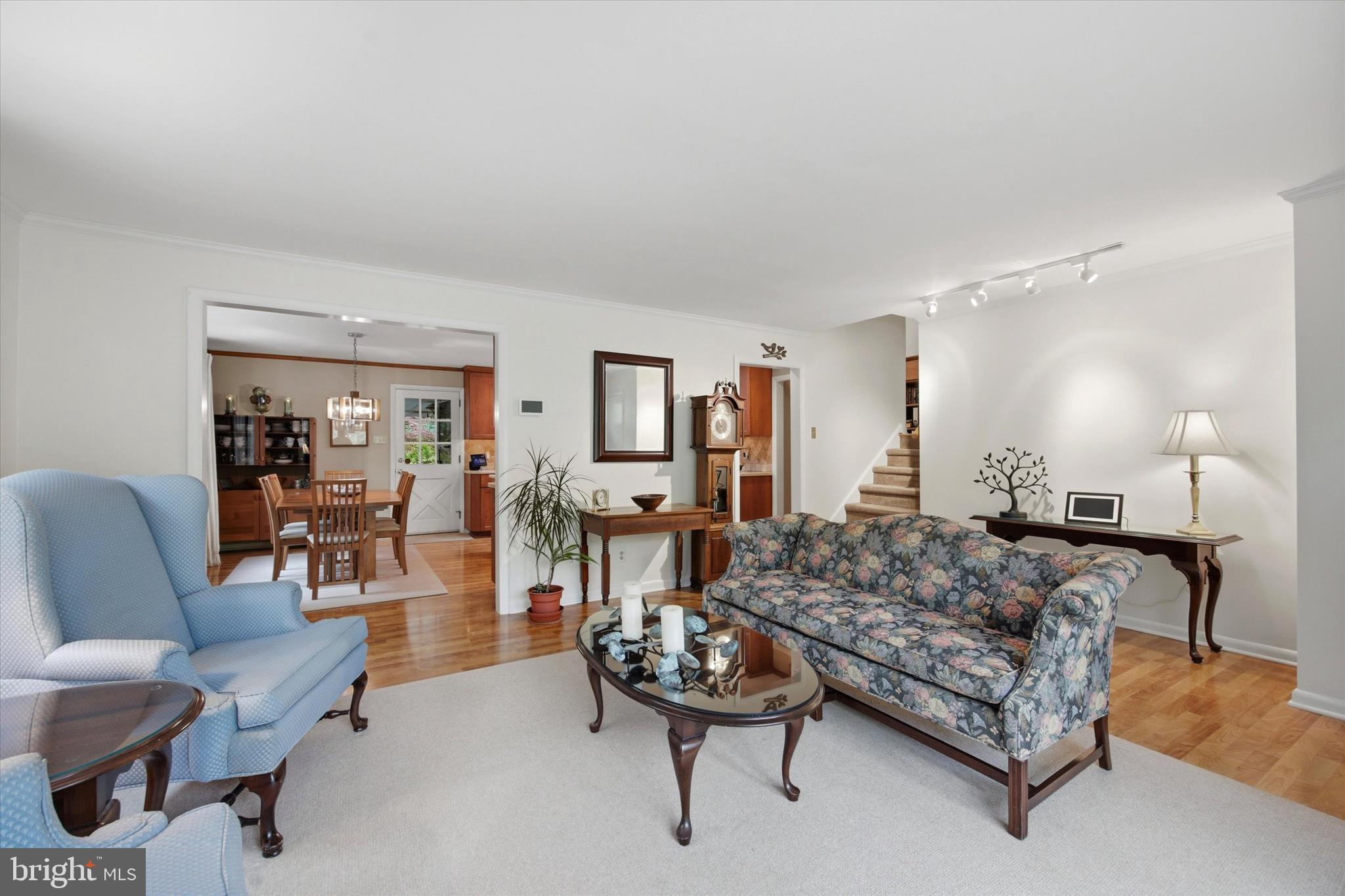 573 Brookwood Road Wayne, PA 19087 - Photo 8 of 29