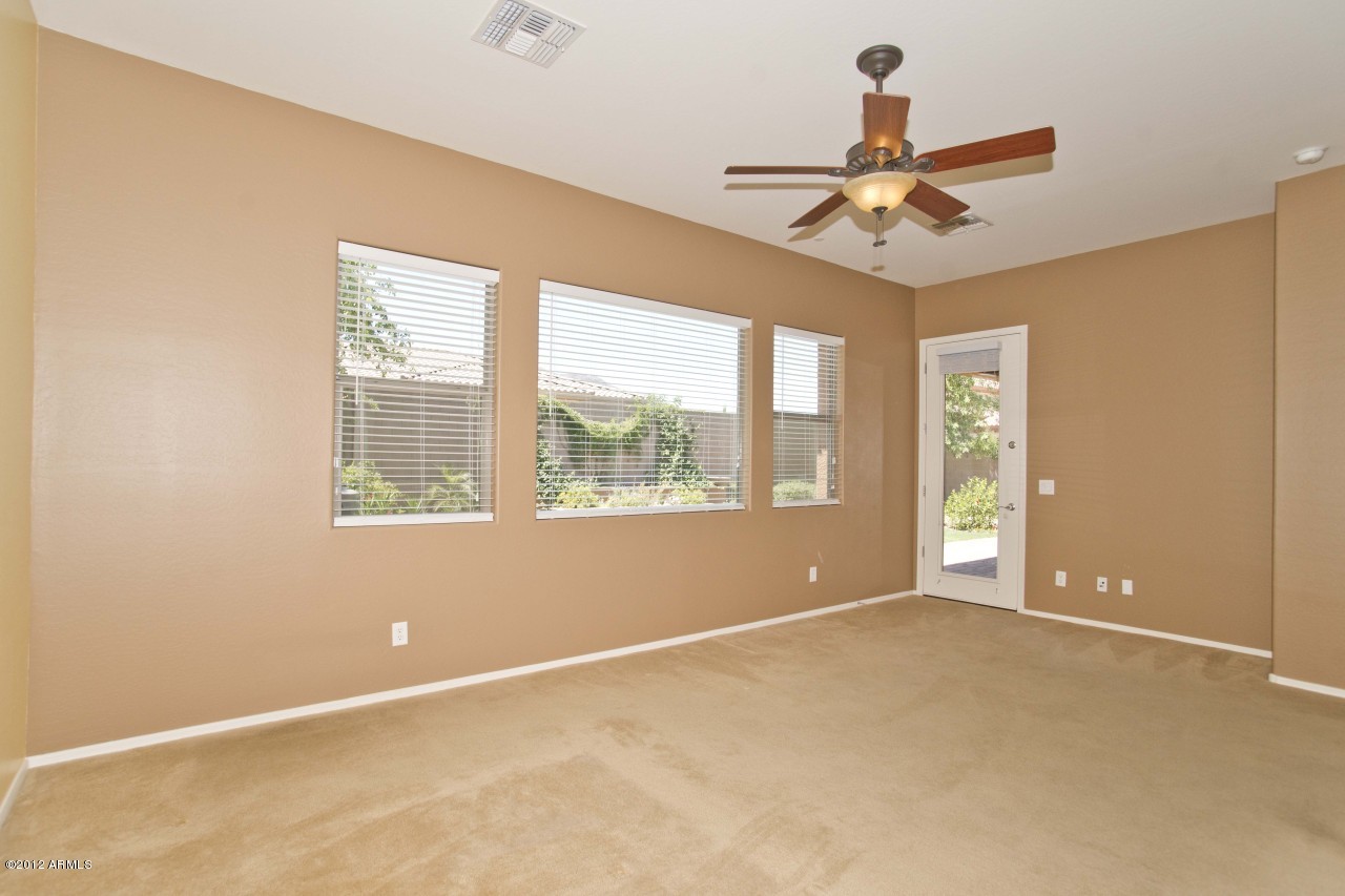 2513 West Corral Road Phoenix, AZ 85041 - Photo 12 of 16 Master