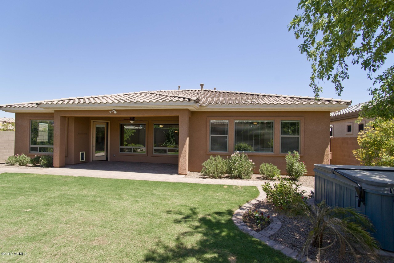 2513 West Corral Road Phoenix, AZ 85041 - Photo 15 of 16 Backyard