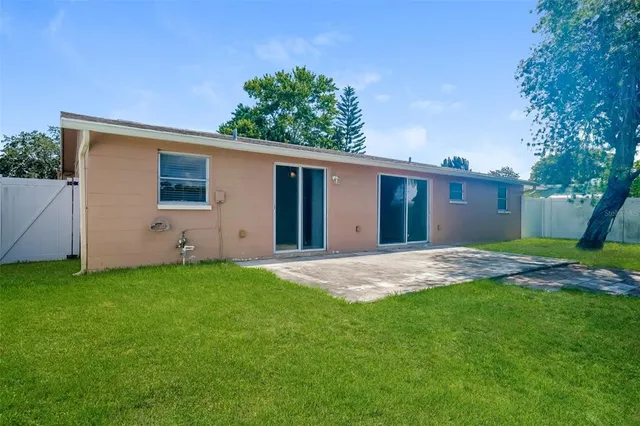 $1,735 | 5226 Eagle Drive, Holiday, FL 34690