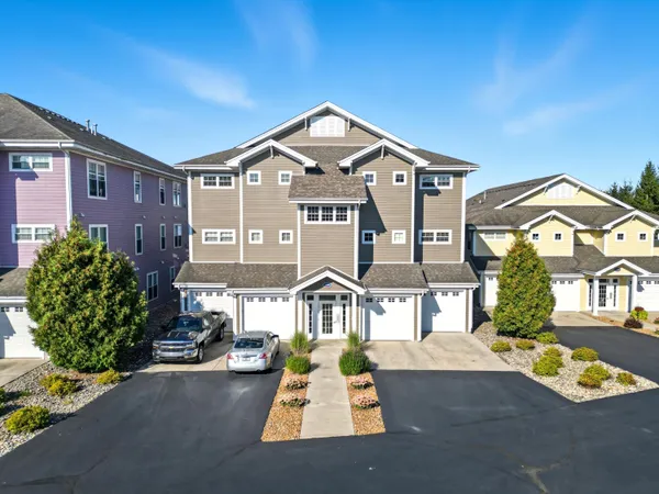 $574,900 | 13234 East Lakeshore Drive, Unit K202, Cedar Lake, IN 46303