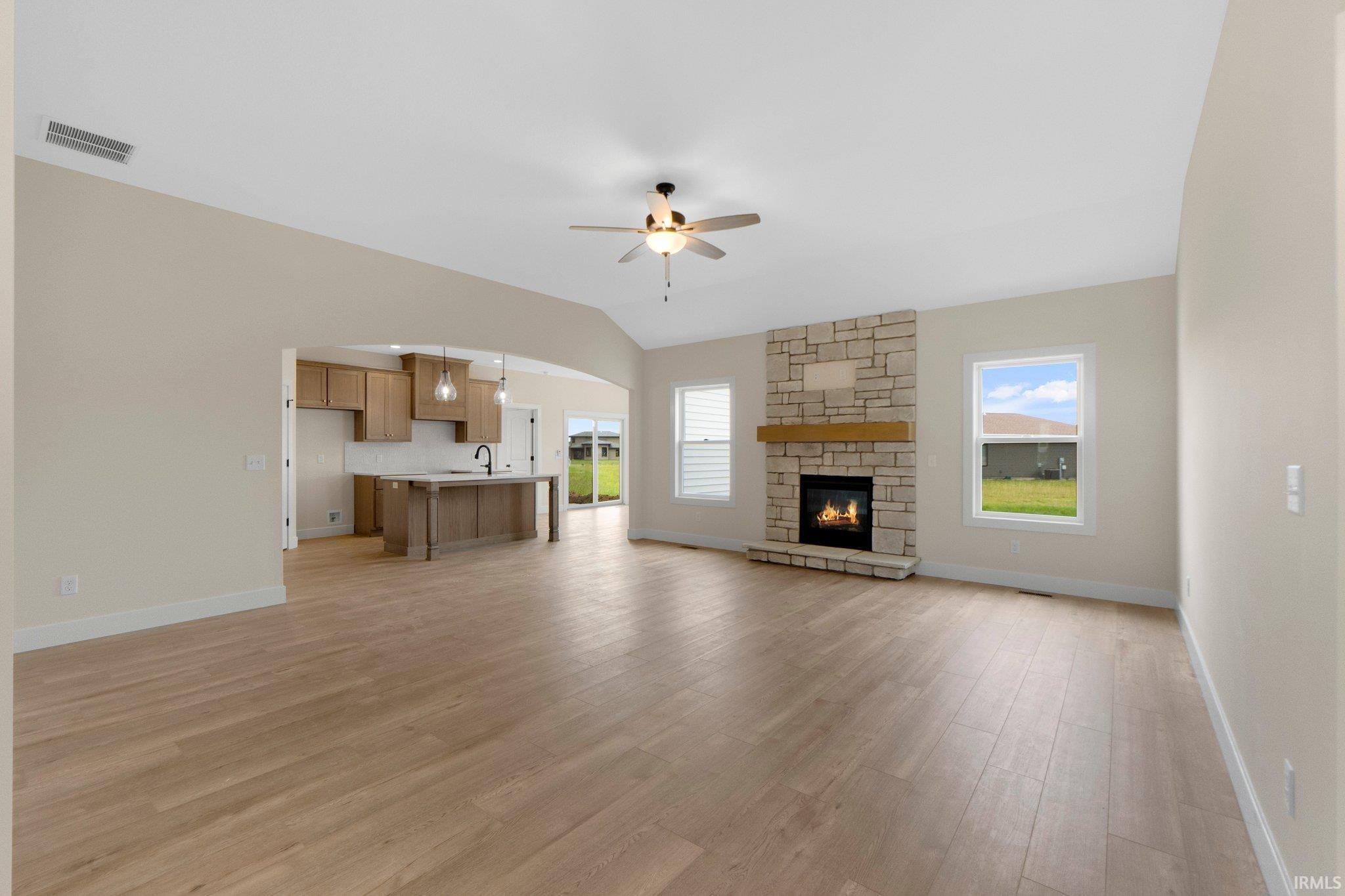 17681 Seahawk Lane Huntertown, IN 46748 - Photo 5 of 35