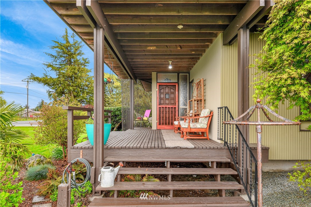 17343 Britt Road Mount Vernon, WA 98273 - Photo 4 of 36