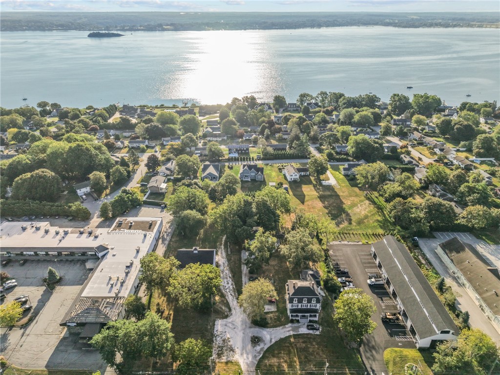 2967 East Main Road Portsmouth, RI 02871 - Photo 2 of 25