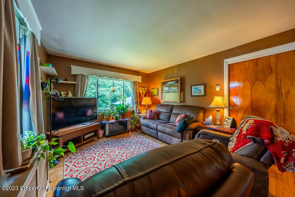 123 William Street Dunmore, PA 18510 - Photo 14 of 46