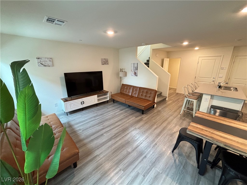 4852 Wine Rdg Avenue Las Vegas, NV 89141 - Photo 3 of 37