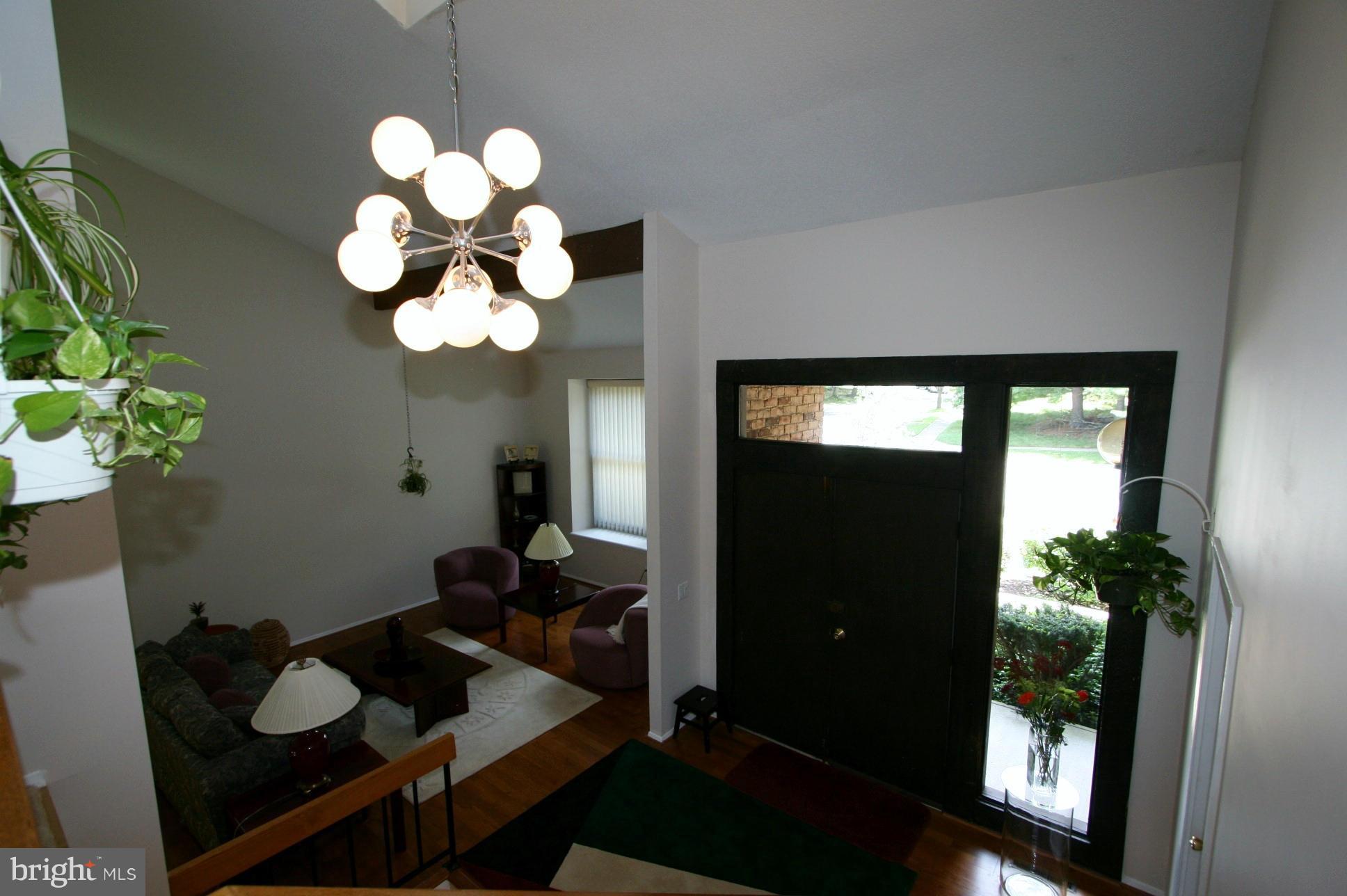 5344 Lightning View Road Columbia, MD 21045 - Photo 2 of 29 Entrance