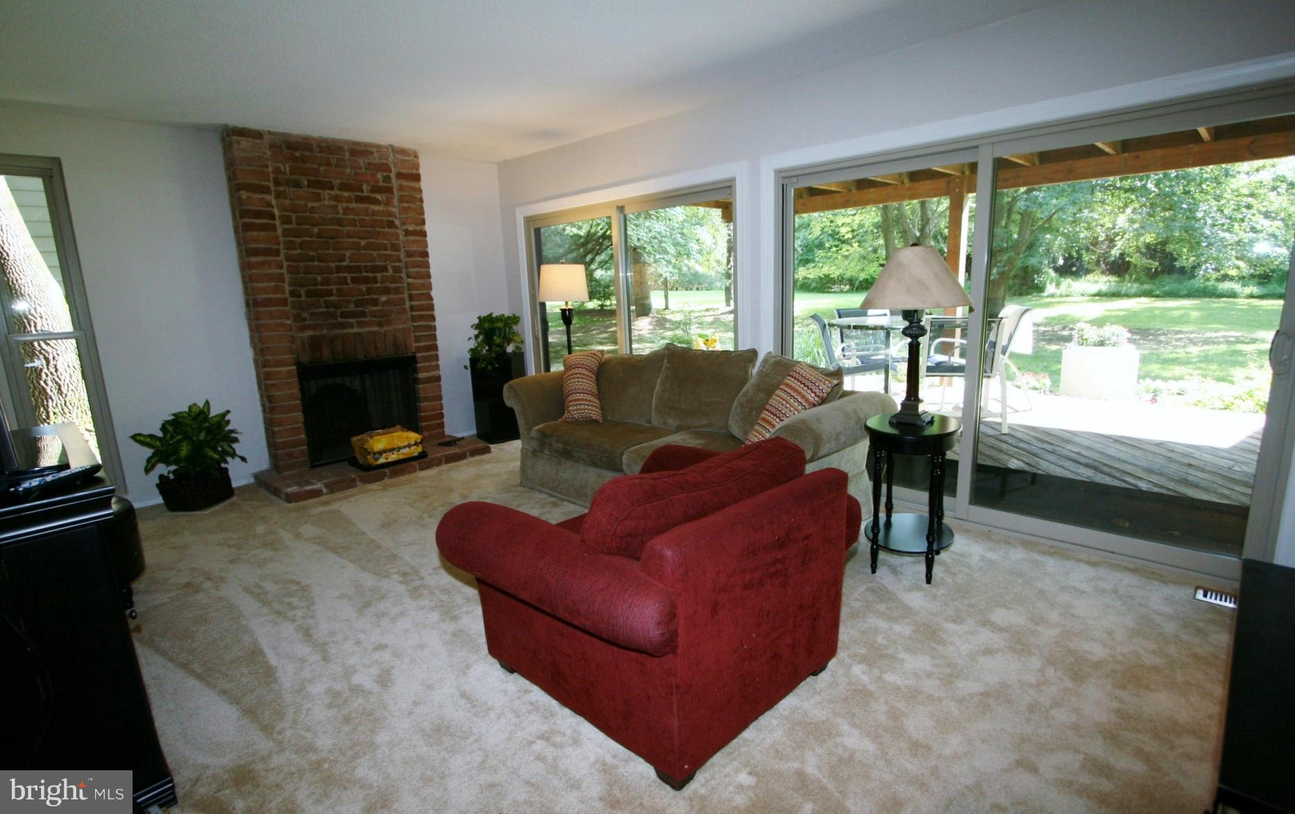 5344 Lightning View Road Columbia, MD 21045 - Photo 13 of 29 Family Room