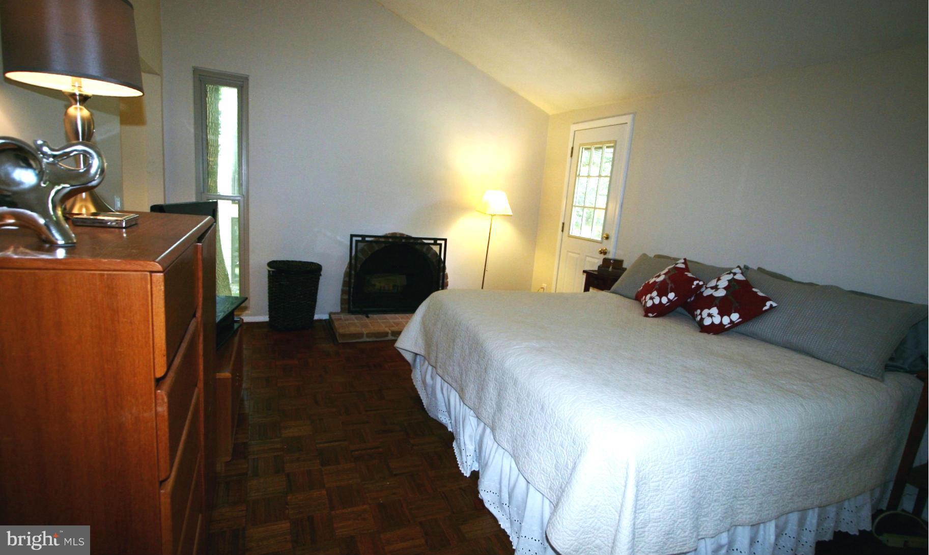 5344 Lightning View Road Columbia, MD 21045 - Photo 15 of 29 Bedroom (Master)
