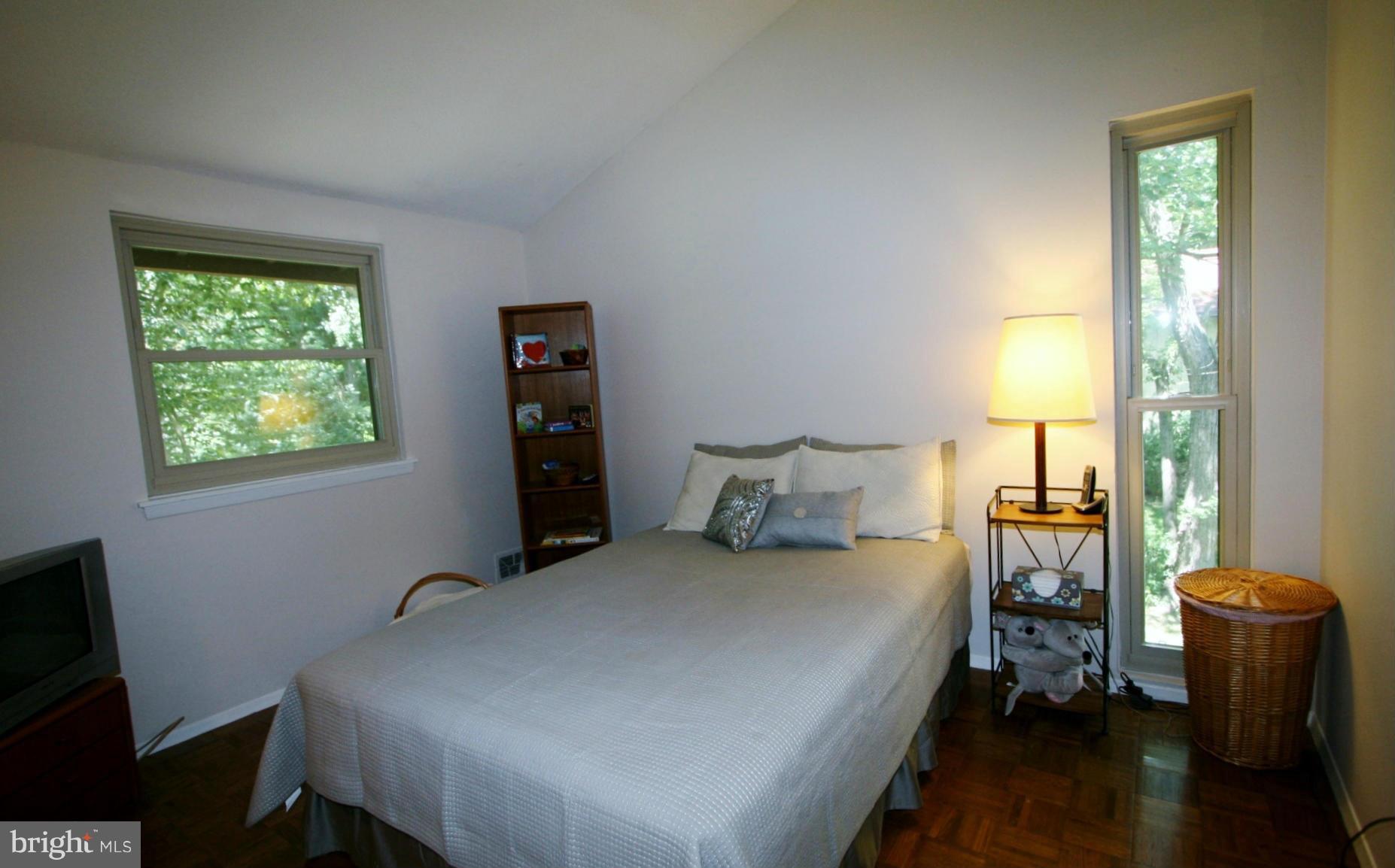 5344 Lightning View Road Columbia, MD 21045 - Photo 23 of 29 Bedroom 3