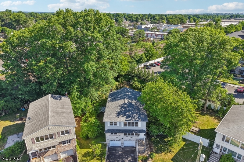 345 Trotting Road Union, NJ 07083 - Photo 39 of 43