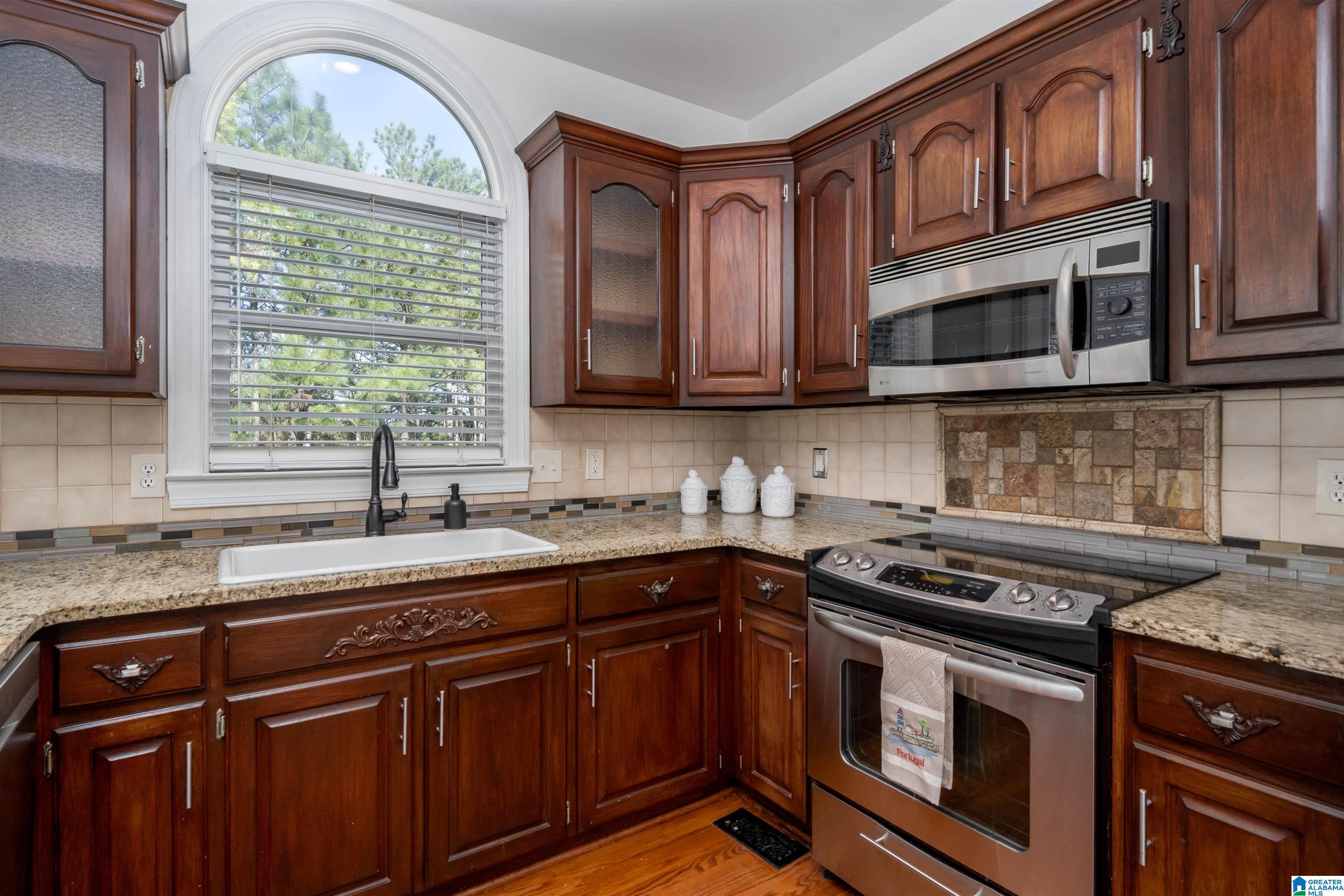 109 Kingsley Circle Alabaster, AL 35007 - Photo 16 of 47
