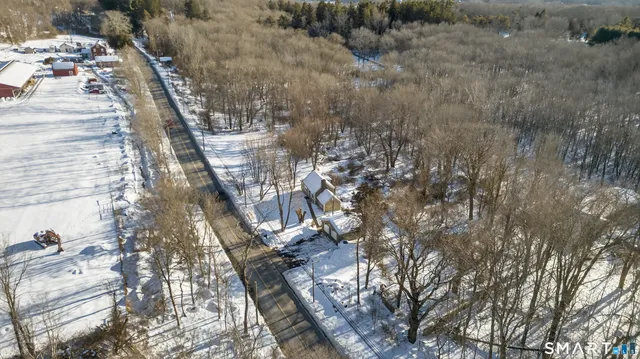 $365,000 | 1486 Highway 163, Montville, CT 06370