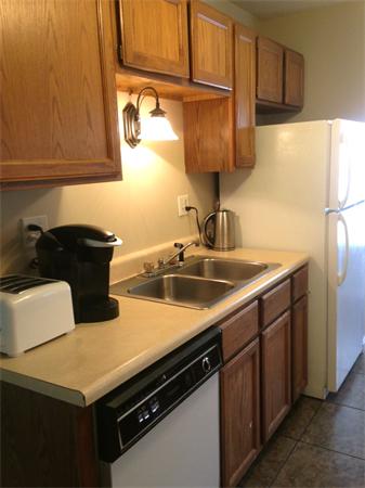 15 Castlegate Drive, Unit B Springfield, MA 01129 - Photo 11 of 30 Gallery Image 11
