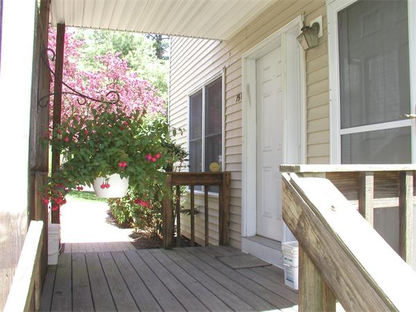 15 Castlegate Drive, Unit B Springfield, MA 01129 - Photo 2 of 30 Gallery Image 2