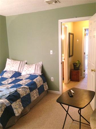 15 Castlegate Drive, Unit B Springfield, MA 01129 - Photo 28 of 30 Gallery Image 28