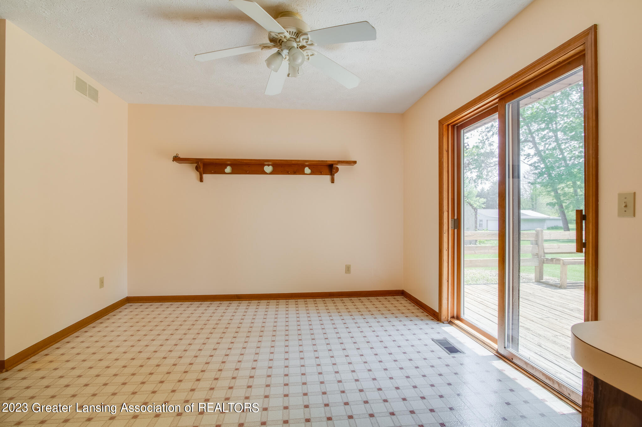5975 Harper Road Holt, MI 48842 - Photo 6 of 34 5975_Harper_DOUG-50